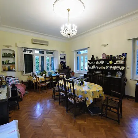 Dynot Bed & Breakfast