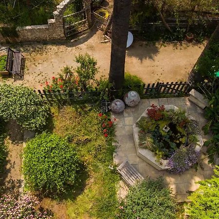 Dynot Bed & Breakfast Nicosia